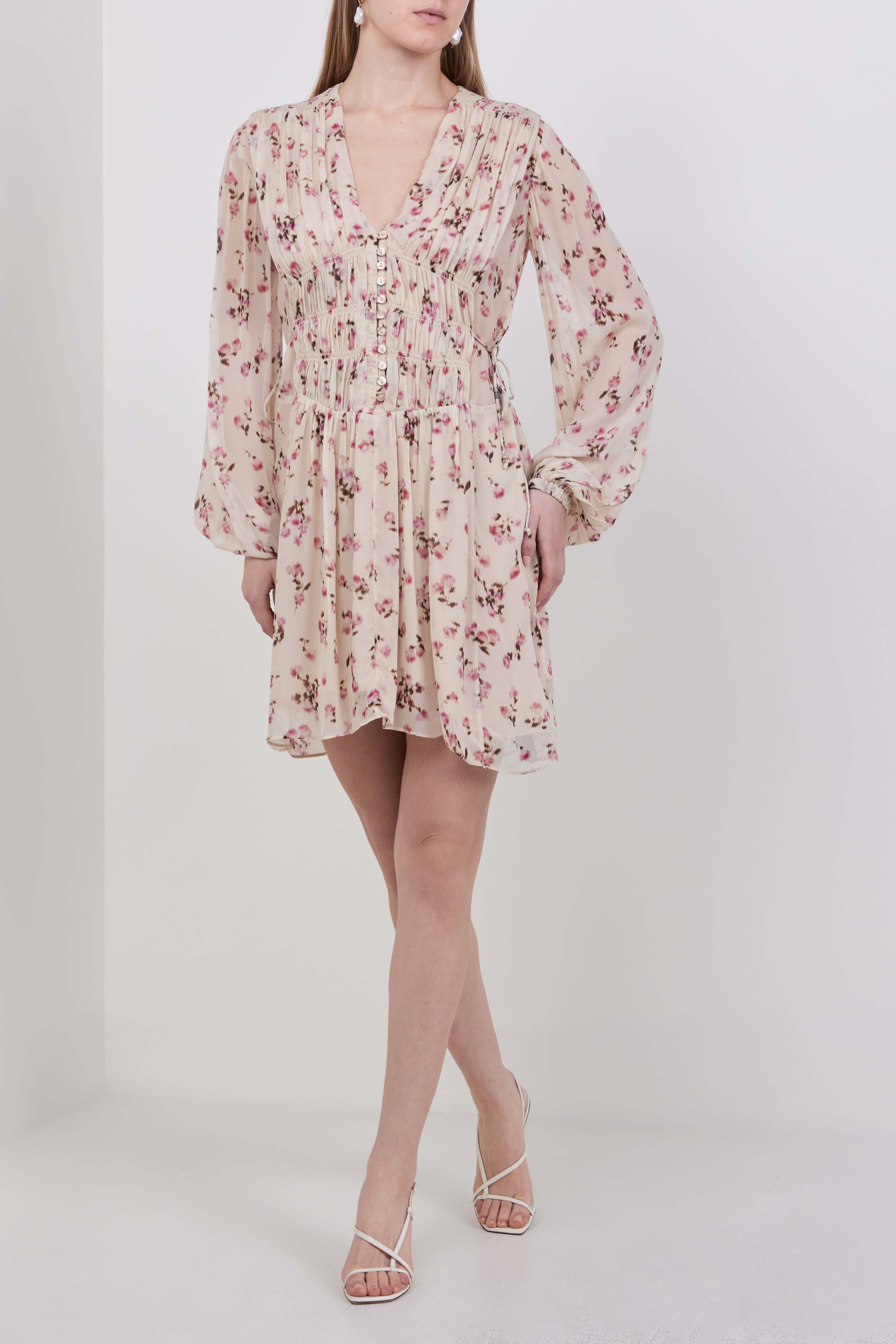 תמונת כל הלוק של שמלת מיני פרחונית